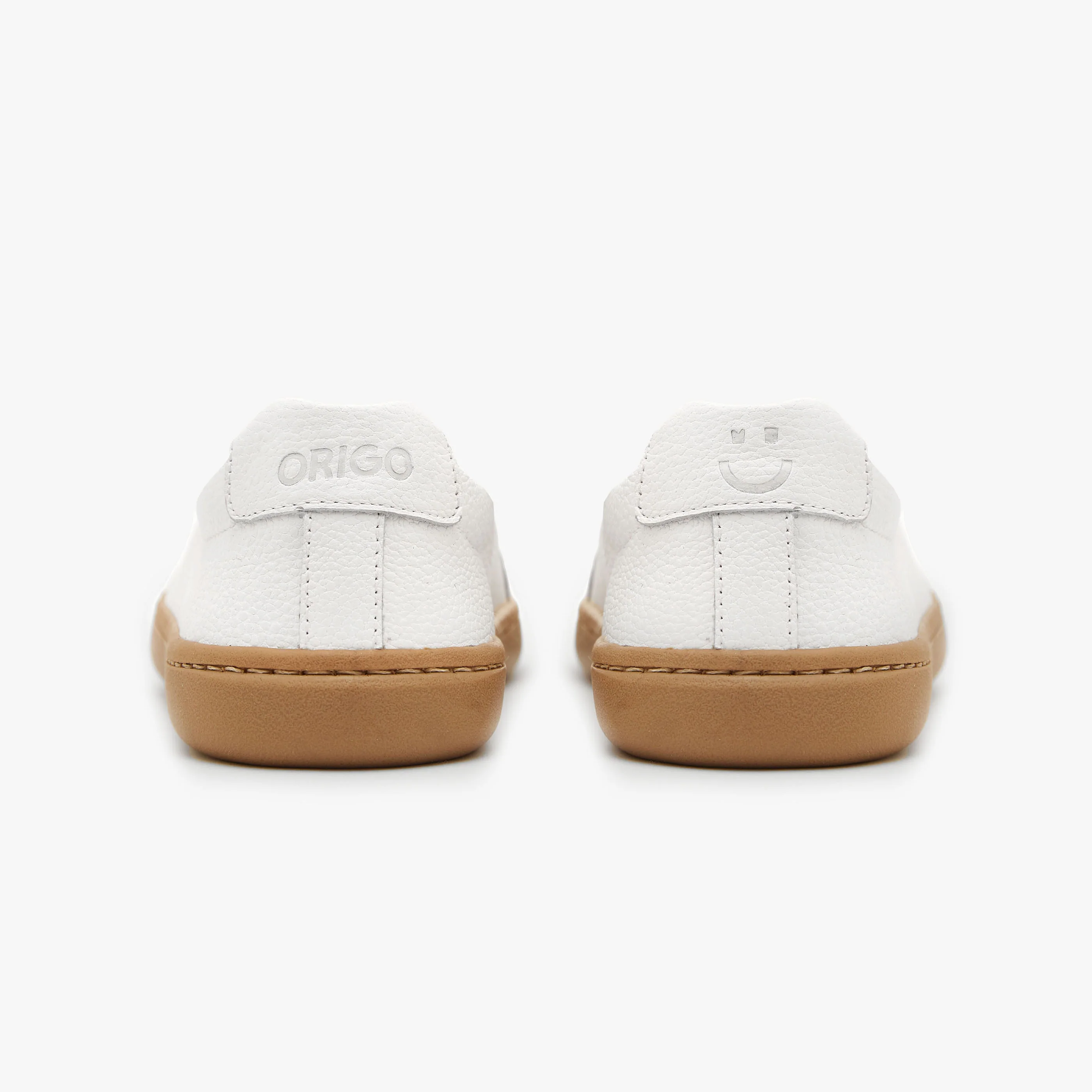 The Women's Everyday Sneaker | Gen 3 in Natural Leather - Image 6
