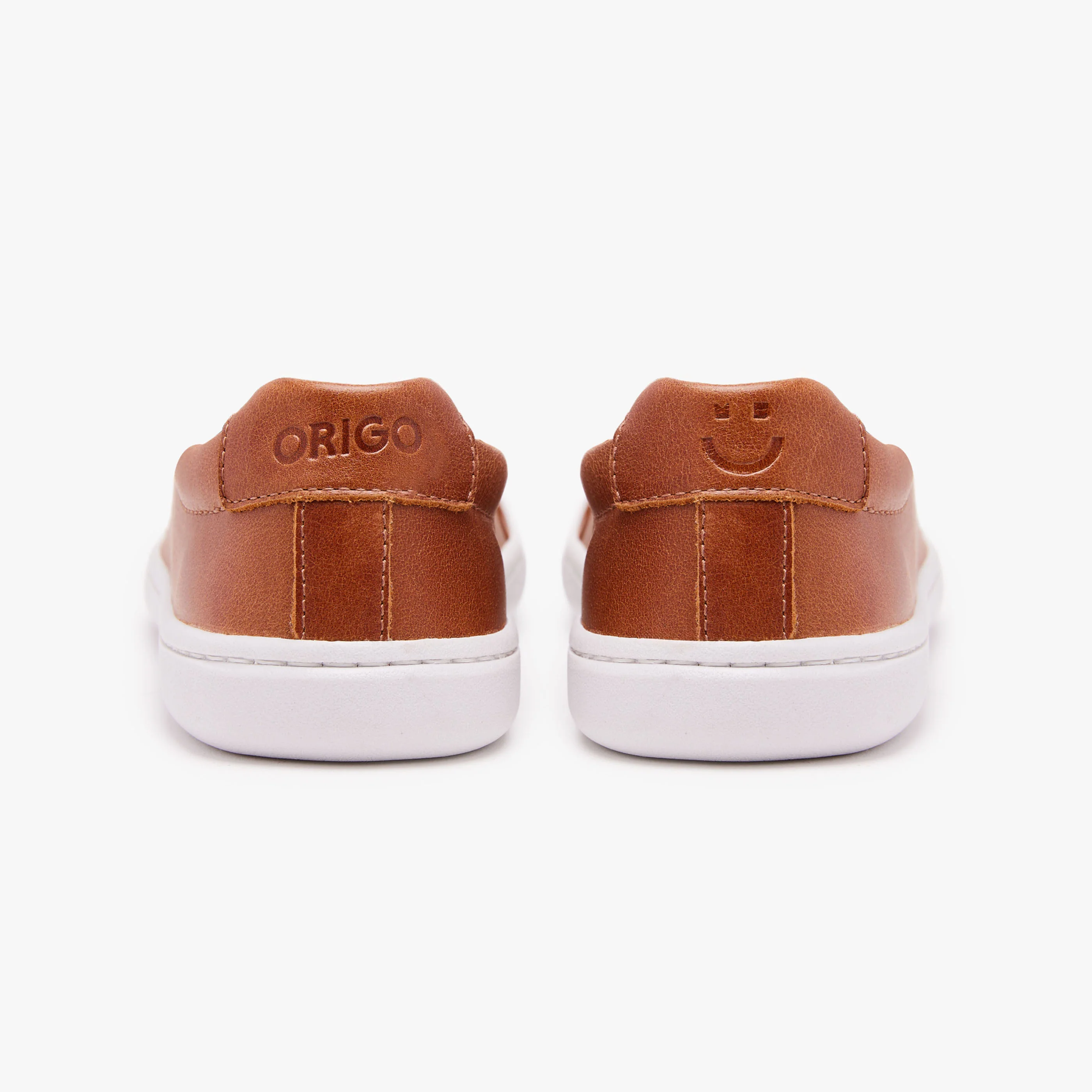 The Women's Everyday Sneaker | Gen 3 in Natural Leather - Image 4