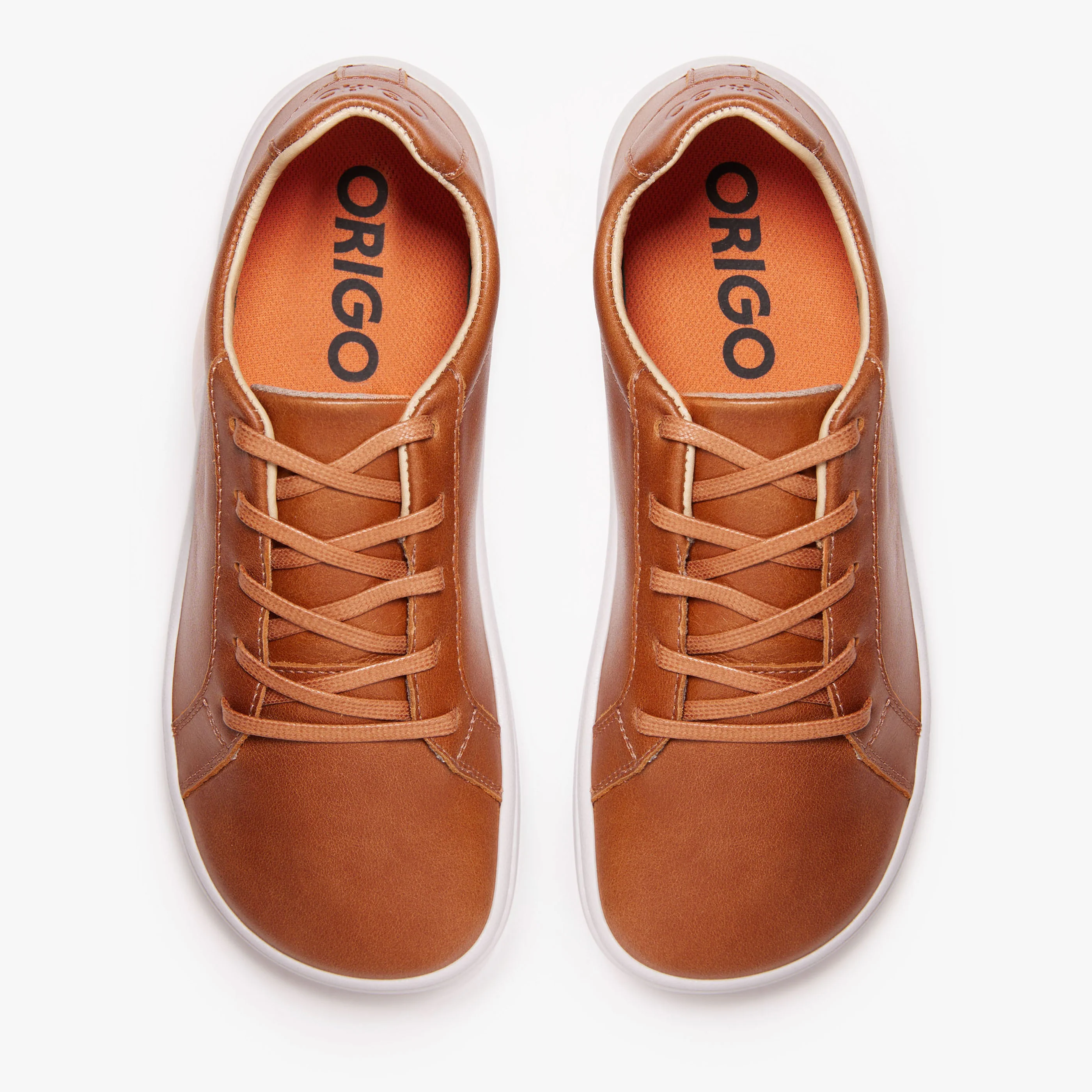 The Women's Everyday Sneaker | Gen 3 in Natural Leather - Image 5