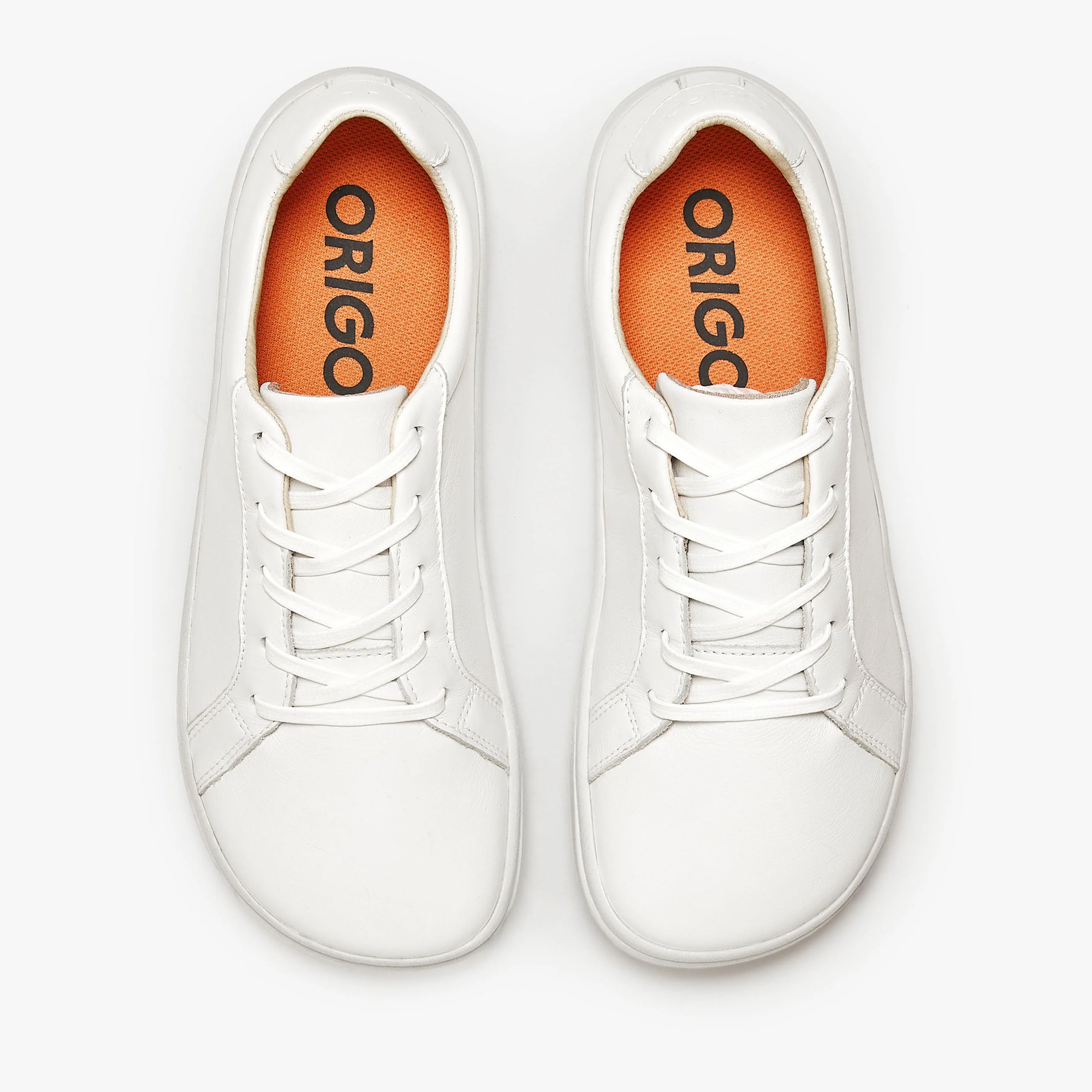 The Women's Everyday Sneaker | Gen 3 in Natural Leather - Image 6